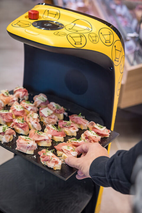 Retailization-Serviceroboter-Spar-Puch-4